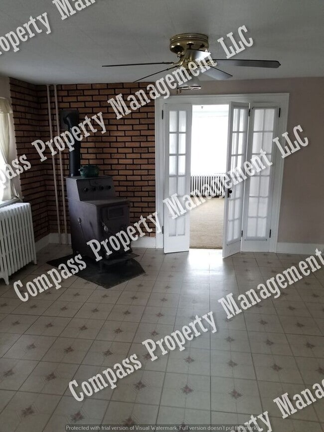 Building Photo - $1195 - 4 Bed, 1.5 Bath Home - Narvon