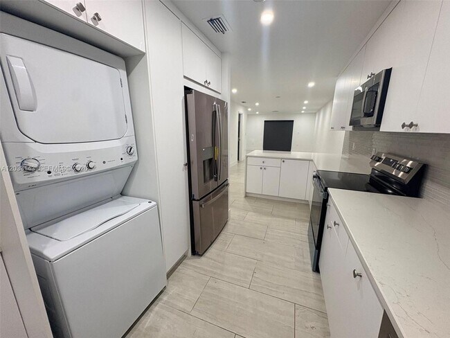Building Photo - 15430 SW 74th Cir Dr