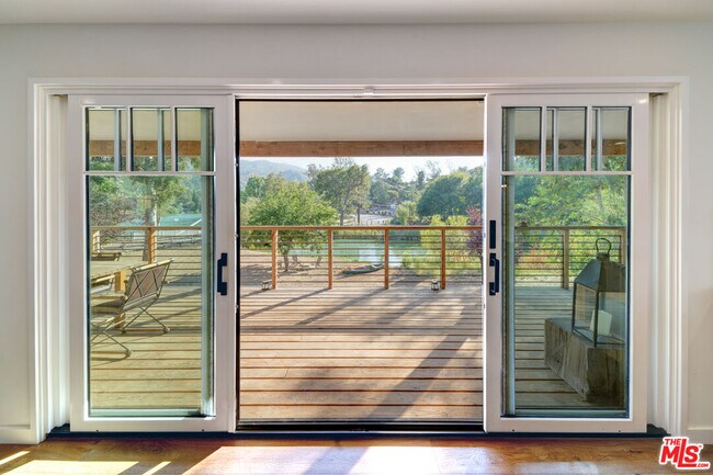 Foto del edificio - 2310 Laguna Cir Dr