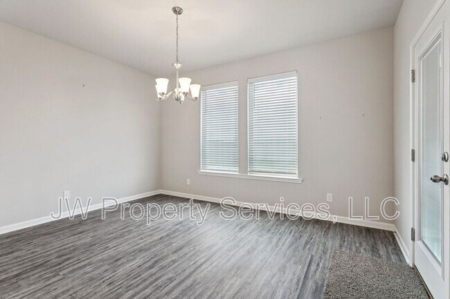 Foto del edificio - 5653 Oakworth St