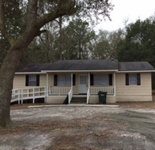 Building Photo - 207 Griffin Rd
