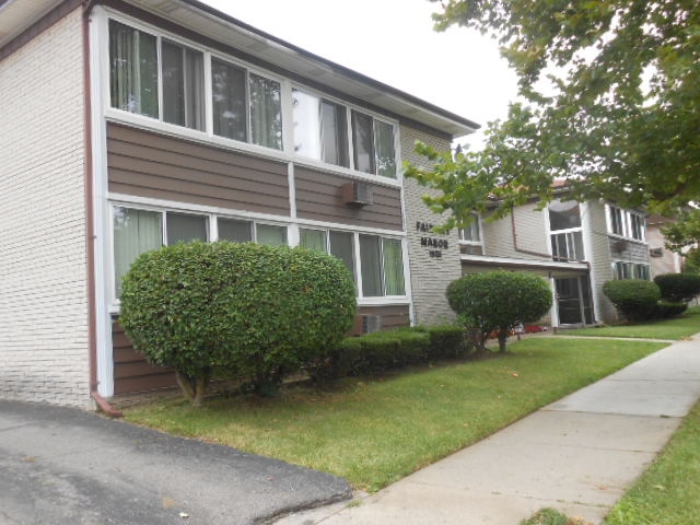 Building Photo - Fairway Manor