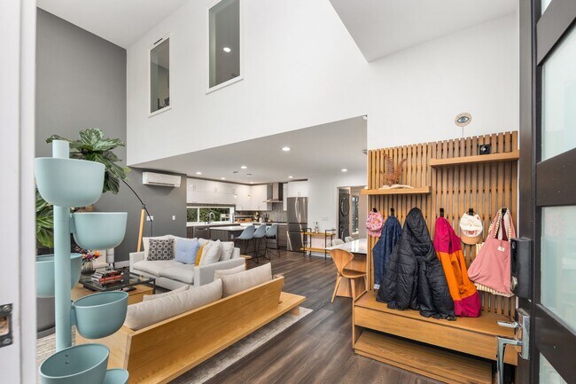 Foto del edificio - 4726 S Juneau St