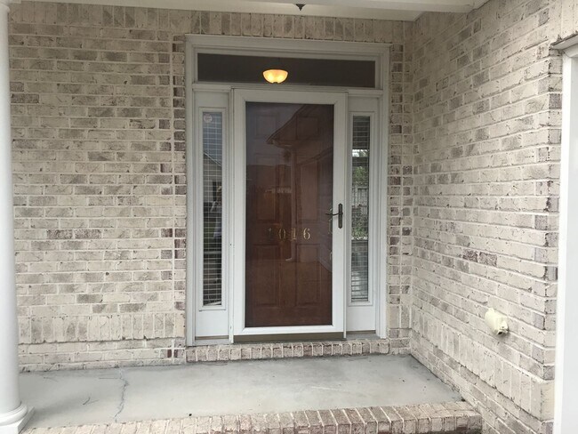 Foto del edificio - Coming soon Leland “Waterford of the Carolina’s”  Brick one level, 2 car garage, fenced yard, hig...