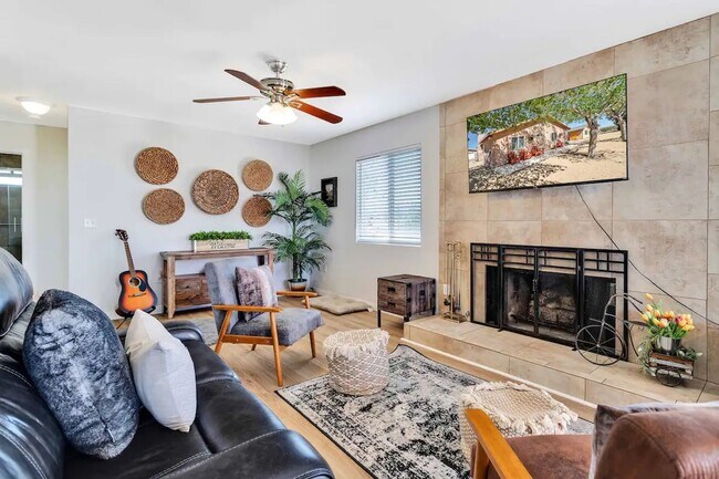 Foto del edificio - Fully Furnished, Secluded & Private