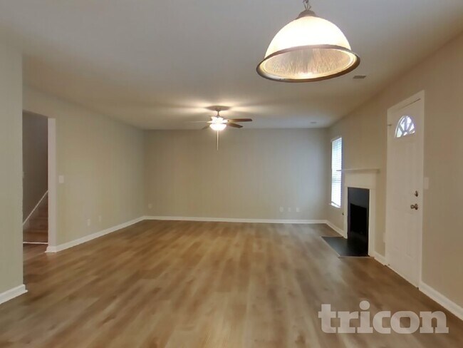 Building Photo - 6010 Horseshoe Ln