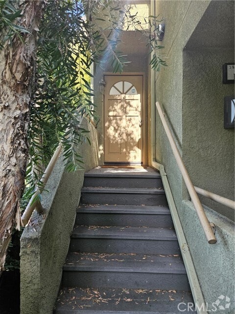 Building Photo - 15341 Hunsaker Ave