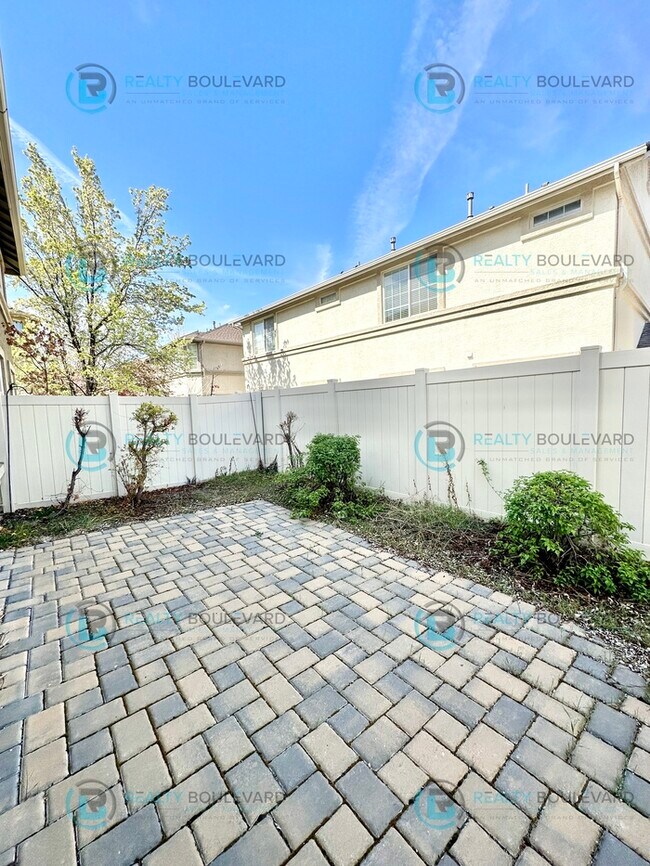 Building Photo - 1845 Stetson Dr
