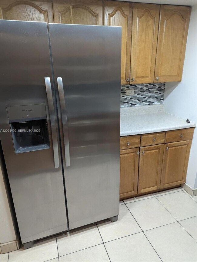 Building Photo - 8380 S Missionwood Cir
