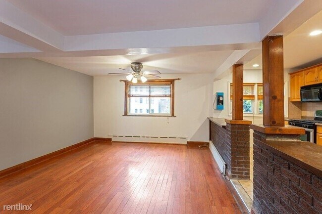 Foto del edificio - 2 br, 2 bath  - 455 Pavonia Ave