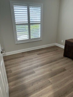 Building Photo - 9840 Luna Cir