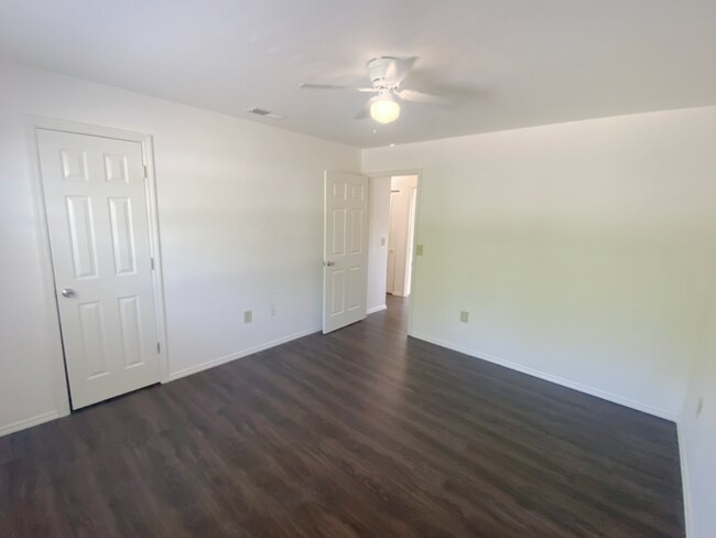 Foto del edificio - 3906 SW 26th Terrace