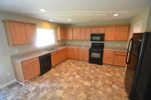 Building Photo - 3130 Sable Trl