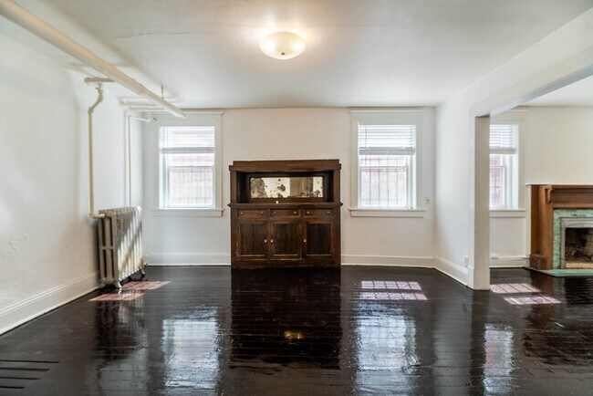 Foto del edificio - 1110 St Paul St