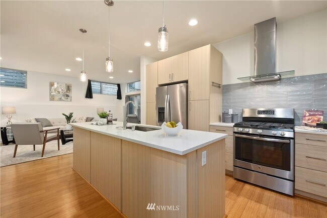 Foto del edificio - 1528 21st Ave S
