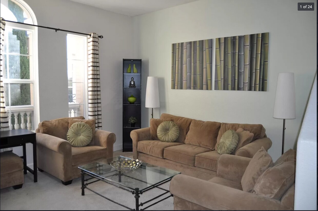 Foto principal - 826 Harmony Pl