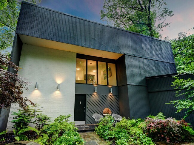 Foto del edificio - 1 Cliffdweller Ct