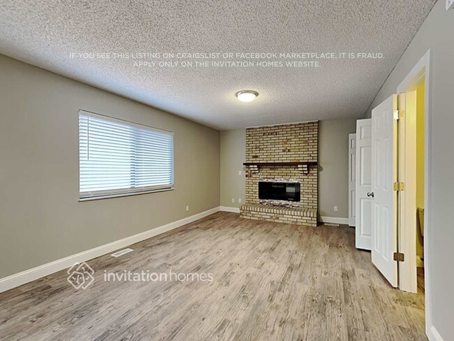 Building Photo - 4060 Charro Dr