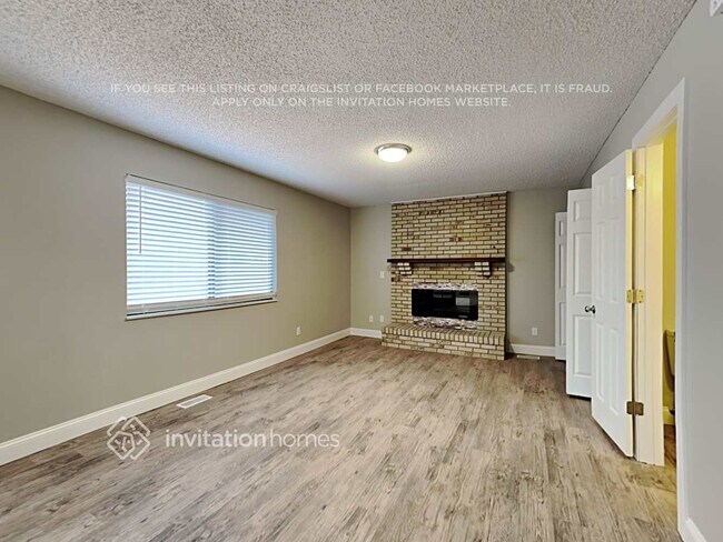 Foto del edificio - 4060 Charro Dr