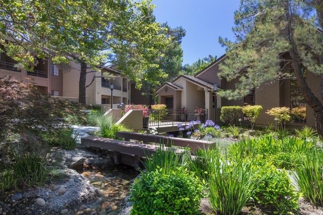 Foto del edificio - Canyon Woods