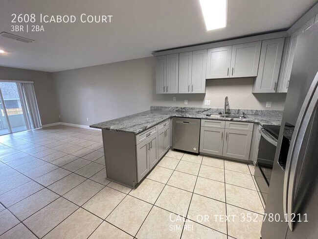 Building Photo - NEWLY RENOVATED 3/2 Duplex near Sleepy Hol...