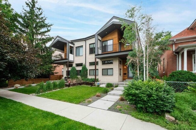 Building Photo - 1815 W 40th Ave