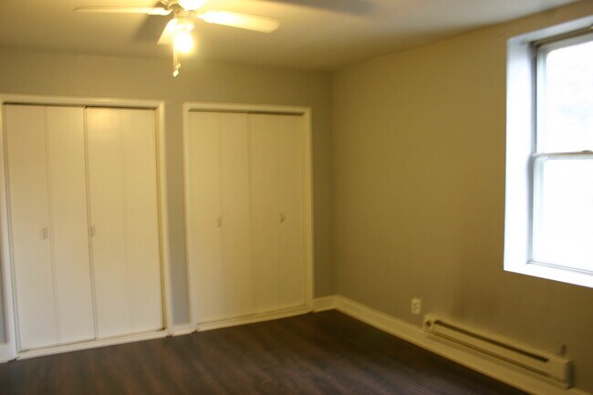 Armario del dormitorio - 808 S 6th St