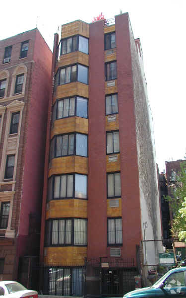 Foto del edificio - 4 W 104th St