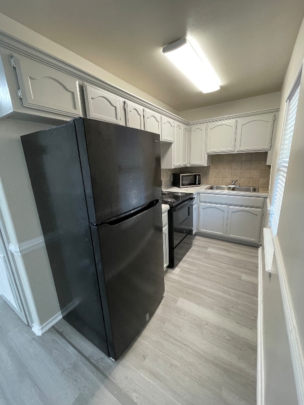 Building Photo - 754 Sonesta Dr