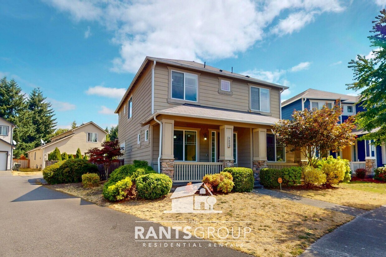 Primary Photo - Spacious Summerwalk Home: 4 Bed + Den, Pri...
