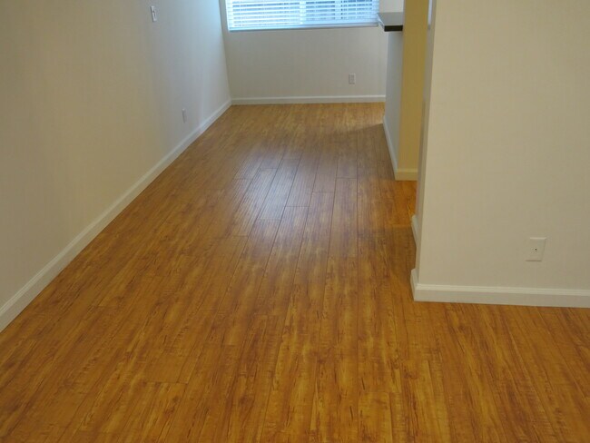 Dining room. - 512 Hill St