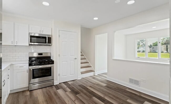 Foto del edificio - 8835 S California Ave