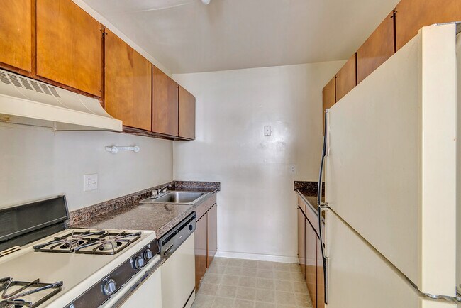 Foto del edificio - 535 Burgoyne Rd