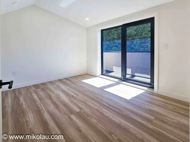 Photo du bâtiment - 3126 W 32nd Ave