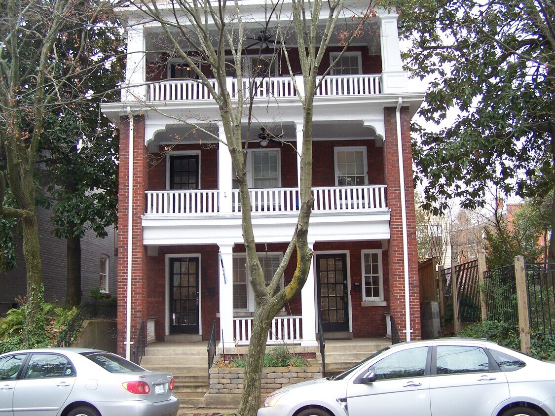 Primary Photo - 2007 Park Ave
