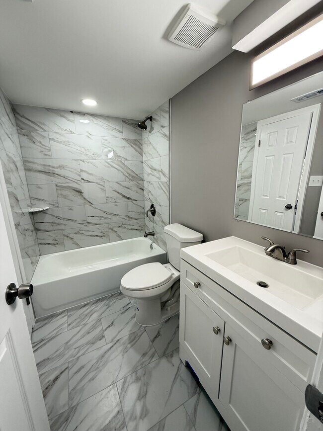 Foto del edificio - 518 Brighton Pl