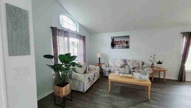 Foto del edificio - 1652 Dunes Ct