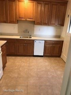 Building Photo - 922 Oak Ln