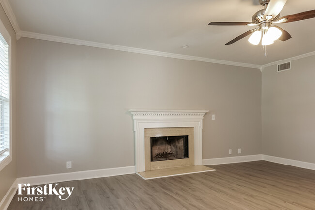 Building Photo - 951 Lavergne Ln