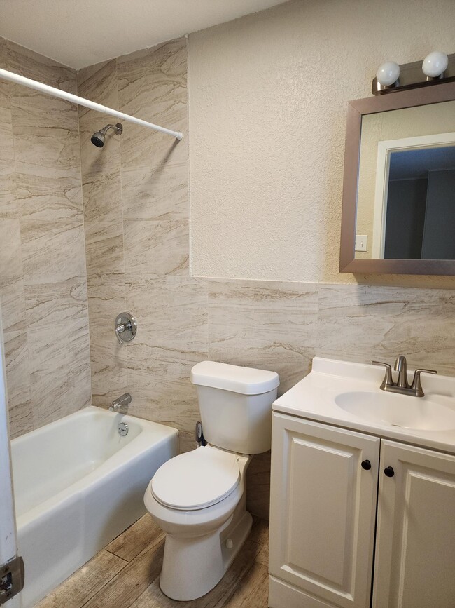 Building Photo - 7101 Guadalupe St