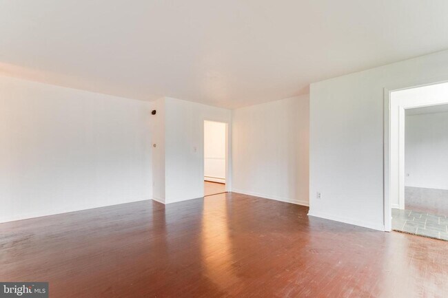 Building Photo - 3487 Walker Dr
