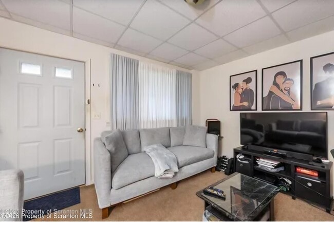 Building Photo - 215 Bellman St