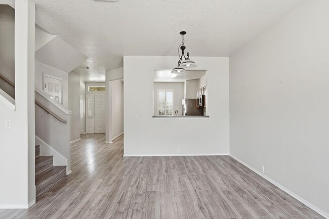 Foto del edificio - 9631 Coyote Creek Dr