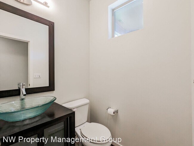 Foto del edificio - 3 br, 2.5 bath House - 15904 14th Ave W
