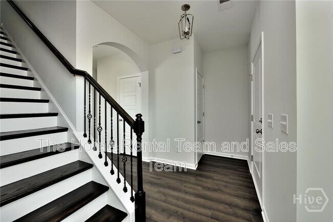 Building Photo - 293 McCrady Dr