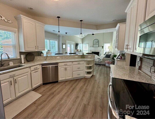 Building Photo - 19942 Scanmar Ln