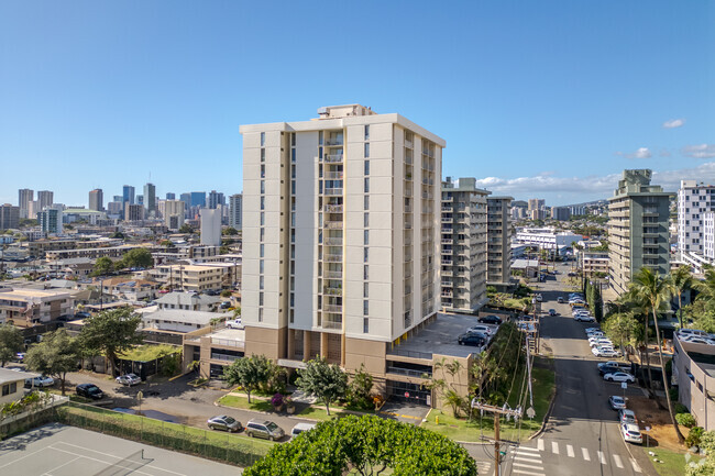 Building Photo - Parkland Gardens Condominiums