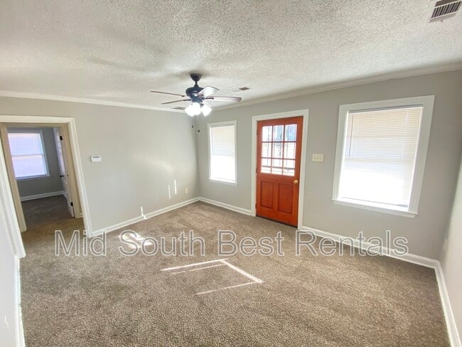 Building Photo - 434 E Dison Ave