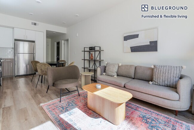 Foto del edificio - 22271 Foothill Blvd