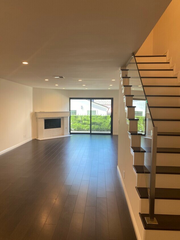 1114 San Rafael Ave, Glendale, CA 91202 Townhome Rentals in Glendale CA